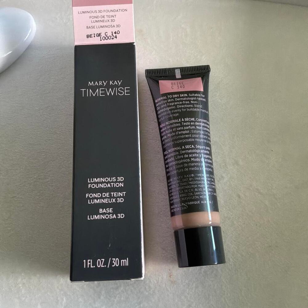 Mary Kay TimeWise Luminous 3D Foundation in Beige C 140 NIB